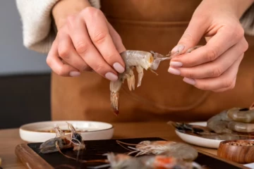 இறாலில் கருப்பு நரம்பை நீக்காவிட்டால் என்ன நடக்கும்?