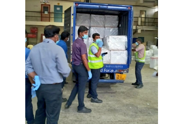 தமிழகத்திற்கு மேலும் 4.08 லட்சம் டோஸ் கோவிஷீல்டு  தடுப்பூசிகள் சென்னைக்கு  வந்து சோ்ந்தன. | Covid Vaccine Tamilnadu