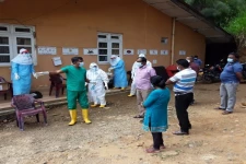 நுவரெலியா லிந்துலை பகுதியில் 225 பேருக்கு பி.சி.ஆர் பரிசோதனை!