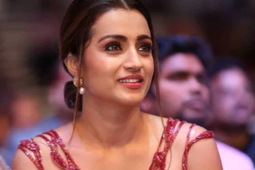 த்ரிஷா வாயை திறந்தாலே பொய்.. பள்ளி படிக்கும்போது வாய்க் கூசாமல் இப்படியா சொன்னார்!