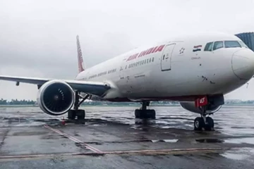 பறந்து கொண்டிருந்த ஏர் இந்தியா விமானத்தில் திடீர் கோளாறு!