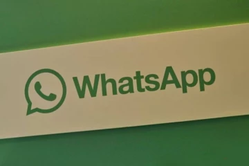 WhatsApp එකේ "කවුද Online ඉන්නේ" කියලා එක තැනකින් බලන්න අලුත්ම 'Contact Hub' එකක් එයි