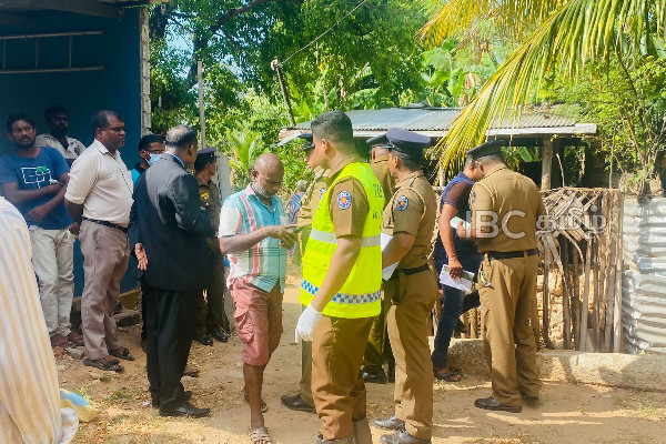 கல்வியங்காட்டில் சடலமாக மீட்கப்பட்ட குடும்பஸ்தர் | A Family Member Was Found Dead Kalviyankadu