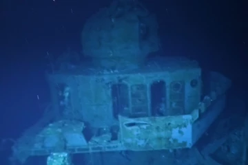 கடலுக்கு அடியில் கண்டு பிடிக்கப்பட்ட கப்பல்;  கின்னஸ் சாதனை