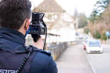 சூரிச் பெண் சாரதிக்கு 200,000 பிராங்குகள் அபராதம் விதிப்பு