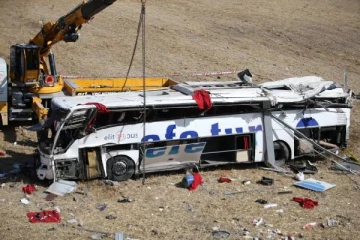 அதிகாலையில் நடந்த துயரம்... பல பேர் உயிரைப்பறித்த பேருந்து பயணம்