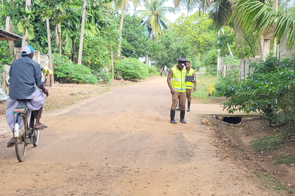 கிளிநொச்சியில் பரபரப்பு; மணல் கடத்தல்காரர் மீது துப்பாகிச்சூடு | A Sand Smuggler Was Shot At In Kilinochchi