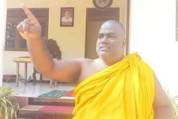 රාජාංගණයේ හිමිගේ බැංකු ගිණුමේ තිබූ කෝටි 8 වියදම් වුනු හැටි එළියට එයි..?