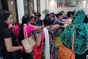 வெளிநாட்டில் துன்புறுத்தலுக்குள்ளான 16 இலங்கை பெண்கள் நாடு திரும்பினர்