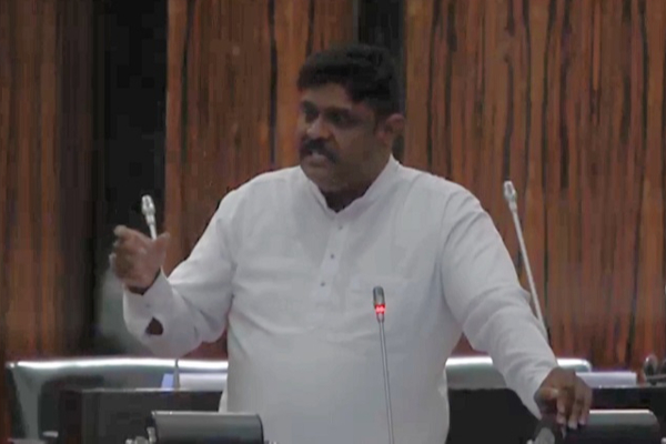 உங்கள் அரச தலைவரை மக்கள் மத்தியில் சென்று பேச சொல்லுங்கள் பார்ப்போம்- தமிழ் எம்.பி விடுத்துள்ள பகிரங்க சவால்! - ஐபிசி தமிழ்