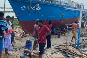 யாழில் குமுதினி படகு சேவை மீண்டும் ஆரம்பம்!(Photos)