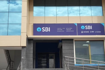 SBI ஊழியர்கள் நாடு தழுவிய வேலைநிறுத்தம் - எந்த சேவைகள் பாதிக்கும்?