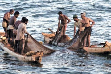 இலங்கை கடல் எல்லைக்குள் செல்ல வேண்டாம்!  தமிழக மீனவர்களை எச்சரித்துள்ள பொலிஸார்