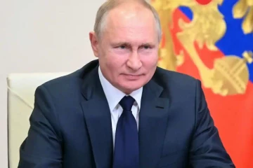 பாராளுமன்ற  தேர்தலில் அமோக வெற்றி பெற்ற புட்டினின் கட்சி