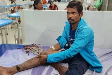 கடித்த நாகப்பாம்பு! அதை அப்படியே தூக்கி கொண்டு மருத்துவமனை வந்த இளைஞர்.. பின்னர் நடந்தது?