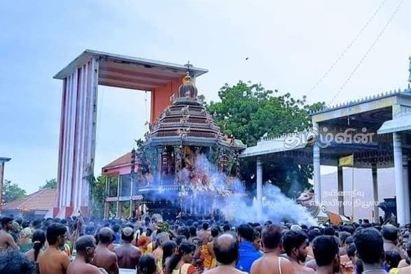 பல்லாயிரக்கணக்கான மக்கள் கலந்துகொண்ட நயினை நாகபூசனி அம்மன் தேர்த்திருவிழா(Photos) | Pople Were Participated On Nainai Theer Festival