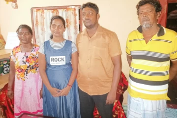 கலைத்துறையில் மாவட்டத்தில் முதல்நிலை பெற்று சாதனை படைத்த மாணவி பரமசிவம் சுபிலக்ஷி