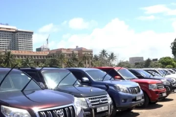 அரசாங்கத்திற்குச் சொந்தமானதாக கூறப்படும் வாகனங்கள் சில மீட்பு