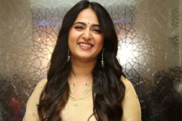 படு குண்டான நடிகை அனுஷ்கா ஷெட்டி- லேட்டஸ்ட் வீடியோ பார்த்து ஷாக்கான ரசிகர்கள்