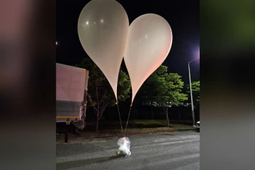 தென்கொரியாவிற்கு குப்பைகளை அனுப்பிய வடகொரியா