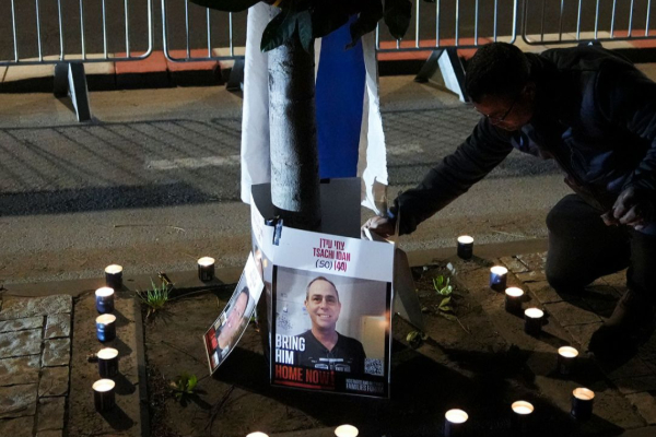 ஹமாஸ் அனுப்பிய பிணைக்கைதிகளின் உடல்கள் தொடர்பில் சந்தேகம் | Israel Says Returned Gaza Not Bodies Of Hostages