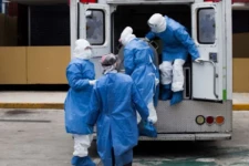 மற்றொரு முக்கிய வெளிநாடொன்றில் பரவும் புதிய வீரியமுடைய கொரோனா தொற்று!7