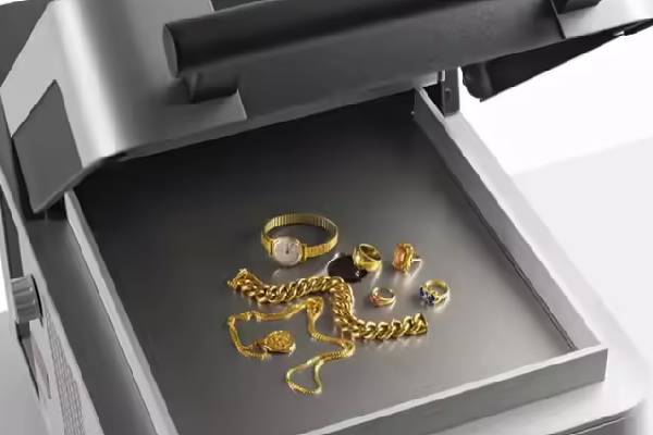 நீங்க வாங்கும் தங்கம் சுத்தமான தங்கமா? வீட்லேயே எளிமையா கண்டுபிடிக்க சில வழிகள் | How To Check Gold Is Real Or Fake Know Purity நீங்க வாங்கும் தங்கம் சுத்தமான தங்கமா? வீட்லேயே எளிமையா கண்டுபிடிக்க சில வழிகள் | How To Check Gold Is Real Or Fake Know Purity