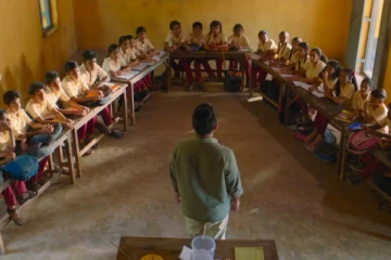 இனி பள்ளிகளில் கடைசி பெஞ்ச் கிடையாது - திரைப்பட தாக்கத்தால் ஏற்பட்ட மாற்றம்