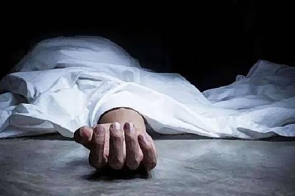 4 மனைவிகள்; கள்ளக்காதலி எரித்து கொலை - போலீஸ்காரரின் ஷாக் பின்னணி | Ex Policeman Murdered Affair Woman Money Tirupur 4 மனைவிகள்; கள்ளக்காதலி எரித்து கொலை - போலீஸ்காரரின் ஷாக் பின்னணி | Ex Policeman Murdered Affair Woman Money Tirupur