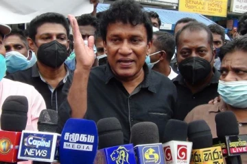 மக்களை நடுத்தெருவுக்கு கொண்டு வந்த ராஜபக்ஷ அரசு;  மனோ கணேசன் காட்டம்