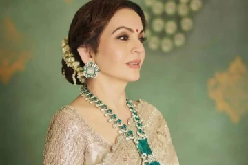 புதிய Rolls-Royce காரை வாங்கிய நீடா அம்பானி! இதன் விலை எவ்வளவு தெரியுமா?