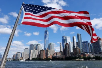 தன்னை பகைத்துக் கொண்டால் என்ன நடக்குமென்பதை காட்டிய அமெரிக்கா