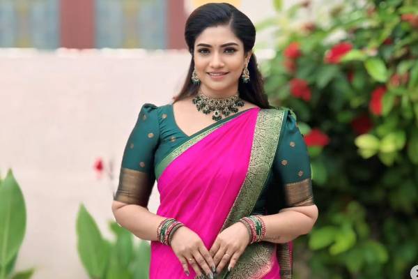 அதுக்காக தான் தினமும் குடிக்கிறேன்..ஆனா!! சீரியல் நடிகை கிருத்திகா பேட்டி.. | Krithika Has Stated That She Drinks Wine Every Day