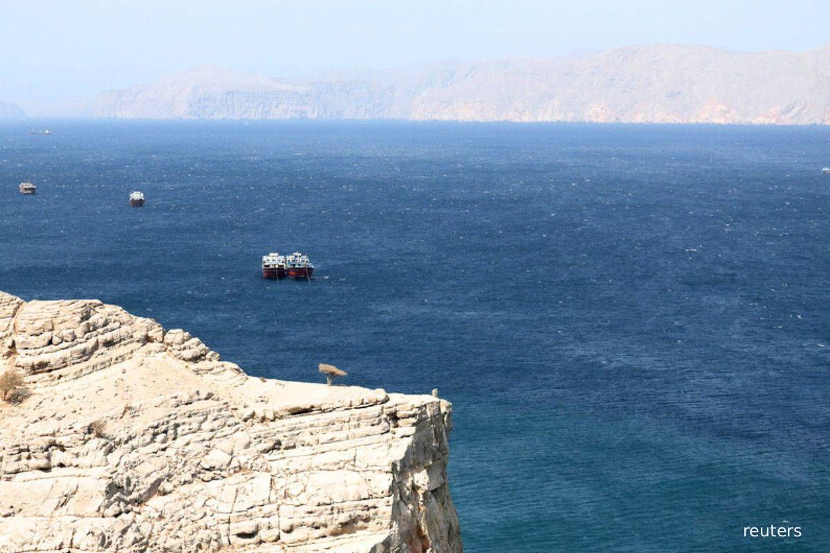 ஈரான் தொடர்பு கப்பல்களைக் கைப்பற்ற அமெரிக்கா திட்டம்: அடுத்த கட்டத்திற்கு நகரும் மோதல் | Us Planning To Seize Iran Ships