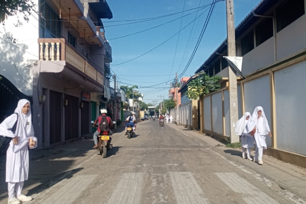 அம்பாறையிலும் ஹர்த்தாலை புறக்கணித்த மக்கள்! | People Ignored The Hartal In Ampara Too