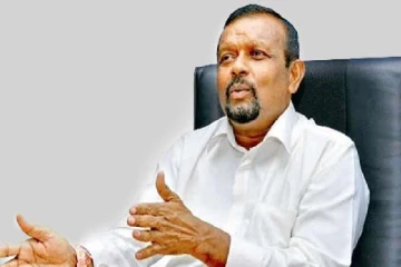 ஜனாதிபதி உட்பட மக்கள் பிரதிநிதிகளிடம் வரி அறவிட வேண்டும்-எஸ்.எம்.சந்திரசேன
