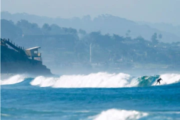 கடலுக்கு அடியில் வெடித்து சிதறிய எரிமலை!