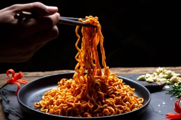 நூடுல்ஸ் சாப்பிட்ட ஒரே குடும்பத்தை சேர்ந்த 5 பேர் உயிரிழப்பு