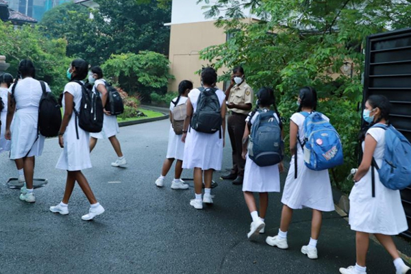 பாடசாலை மாணவர்கள் தொடர்பில் கல்வியமைச்சர் வெளியிட்ட முக்கிய தகவல்! | Education Minister About School Students