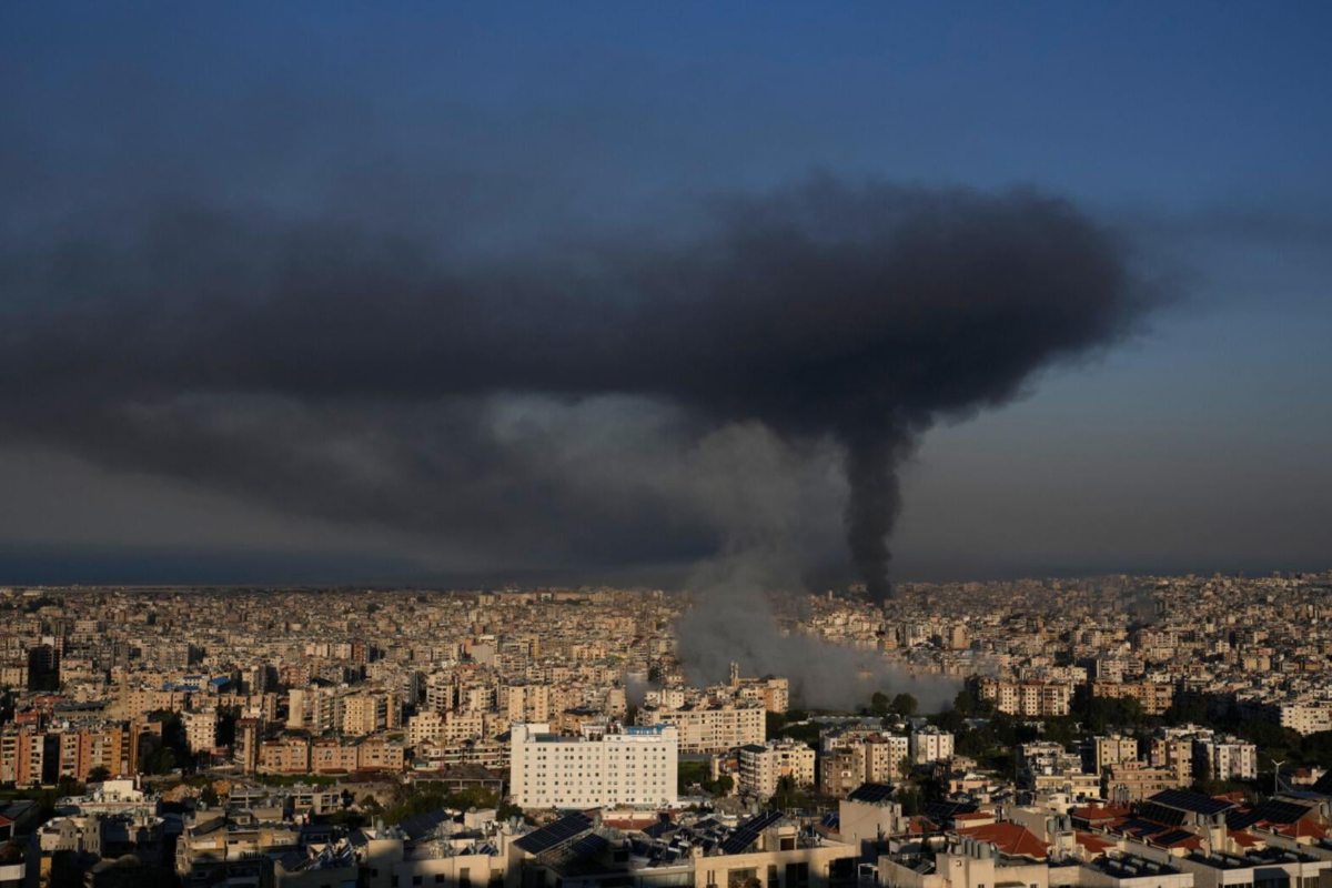 கட்டார் உள்துறை அமைச்சு நாட்டு மக்களுக்கு அவசர எச்சரிக்கை | Qatar Ask Residents Near Us Embassy To Leave