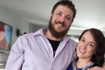 கனடாவில் காலையில் கண் விழித்த பெண் கண்ட திடுக்கிடவைக்கும் காட்சி: பொலிசார் மீதே அளித்துள்ள புகார்