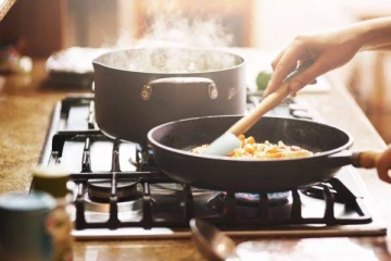 மீண்டும் ஒரு சமையல் எரிவாயு அடுப்பு வெடித்தது