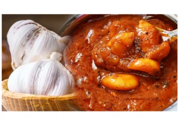 நோய் எதிர்ப்புச் சக்தியை அதிகரிக்கச் செய்யும் பூண்டு குழம்பு! சுவையாக செய்வது எப்படி?