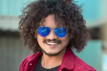 குக் வித் கோமாளி புகழின் அம்மா, அப்பாவை பார்த்துள்ளீர்களா.. இதோ அழகிய புகைப்படம்