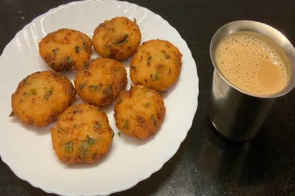 instant aval vadai: பத்தே நிமிடங்களில் மொறு மொறு அவல் வடை... எப்படி செய்வது? | Instant Aval Vadai Recipe In Tamil