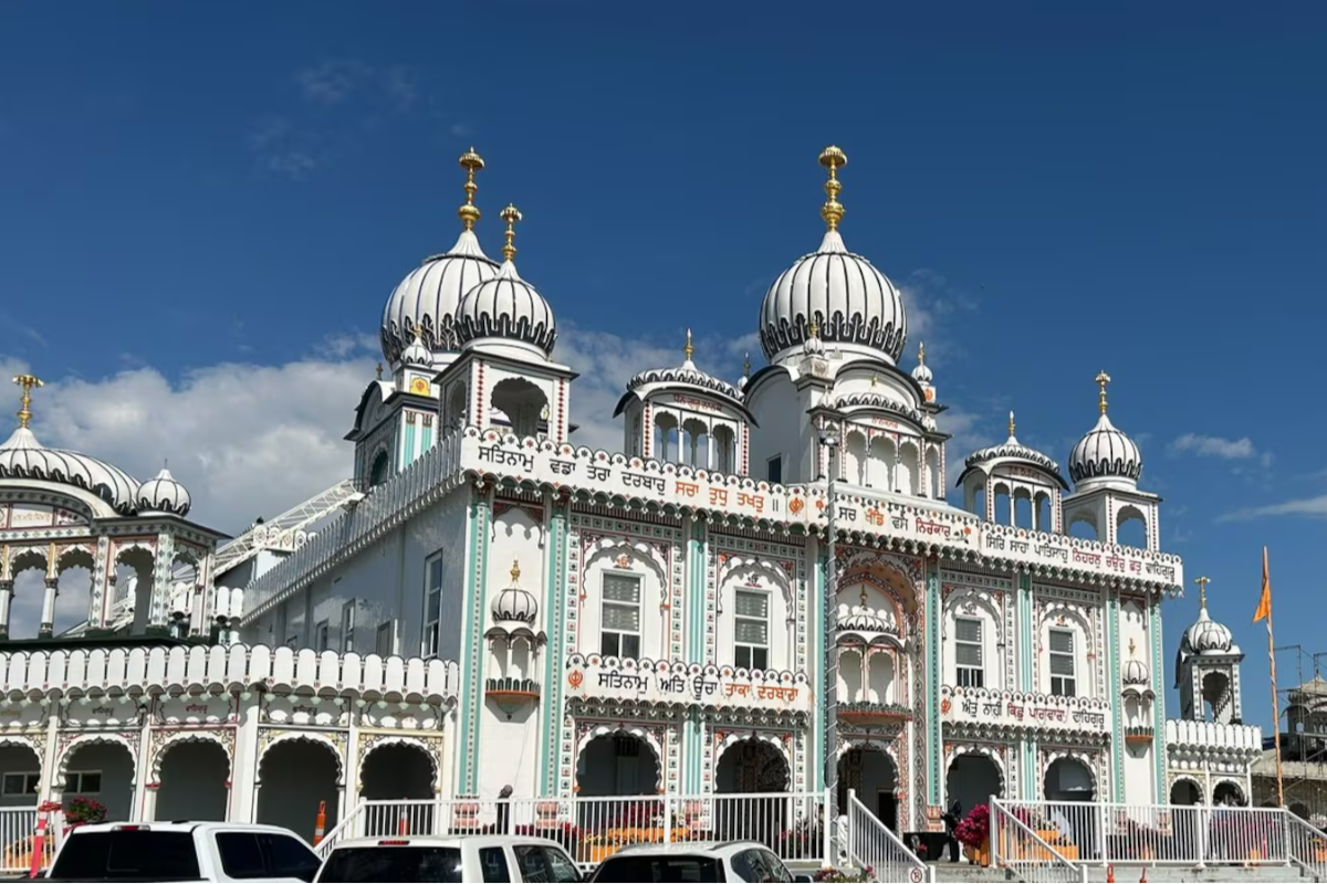 எட்மண்டன் சீக்கிய ஆலயத்தில் அதிகாலை கொடூர தாக்குதல் | Two Men Stabbed At Edmonton Sikh Temple