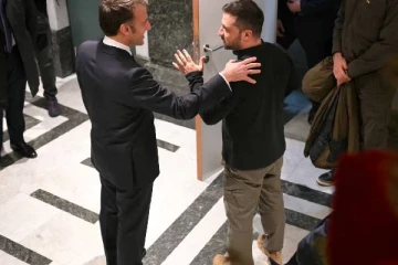 உக்ரைனில் பிரான்ஸ் இராணுவம்... மேக்ரானுடன் தீவிரமாக விவாதித்த ஜெலென்ஸ்கி