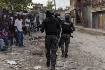 சடலமாக மீட்கப்பட்ட ஒரே குடும்பத்தைச் சேர்ந்த 16 பேர்; அதிர்ச்சியை ஏற்படுத்திய சம்பவம்