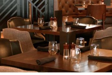 உணவகங்களுக்கு செல்வதனை தவிர்க்கும் கனேடியர்கள்