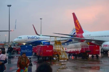 பாகிஸ்தான் எடுத்த முடிவு... அதிக செலவுகளைச் சந்திக்கும் இந்திய விமான நிறுவனங்கள்